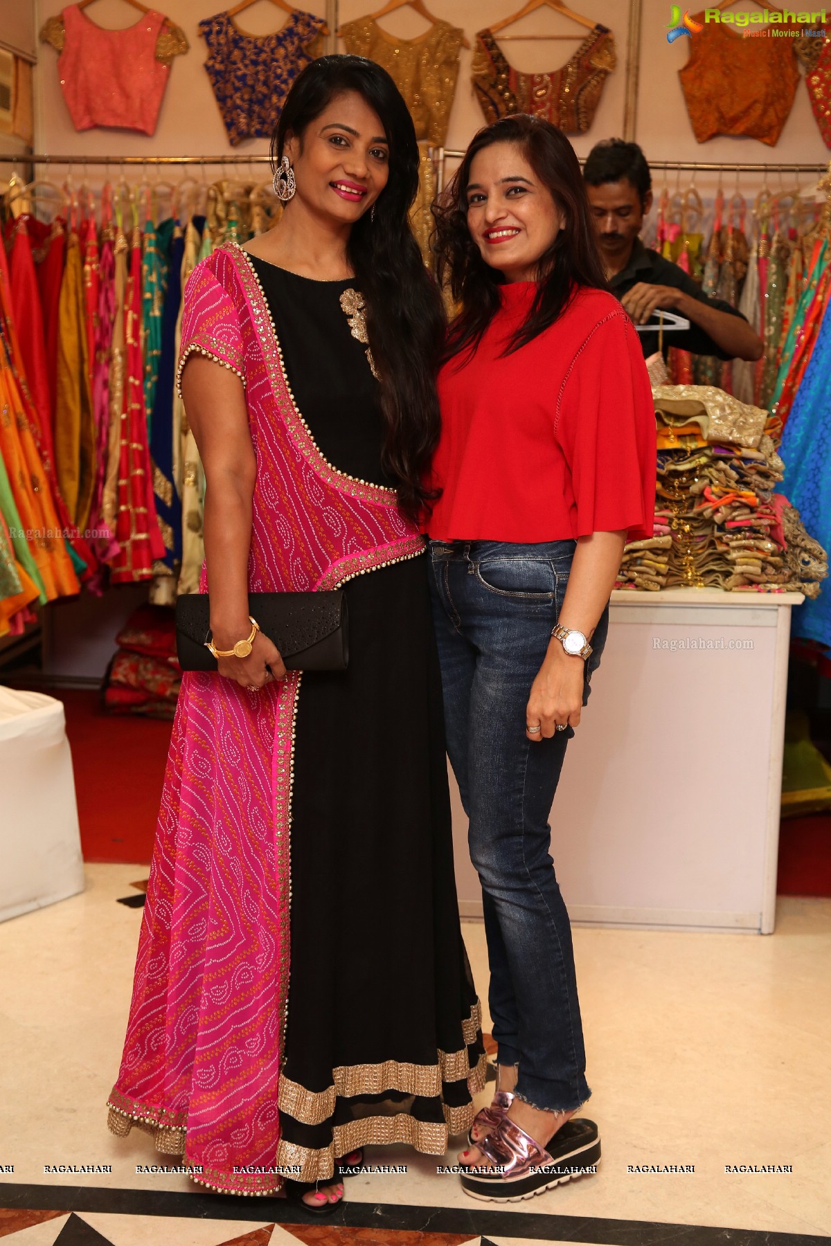 Trendz Exhibition Inaugurated by Miss Asia Rashmi Thakur and Esha Hindocha