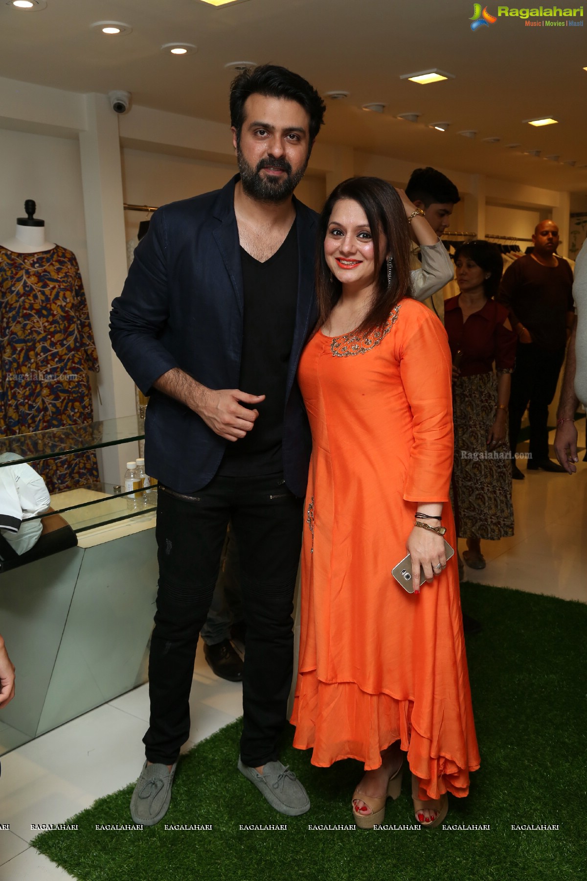 Harman Baweja Launches VR Franchise Store at Banjara Hills, Hyderabad