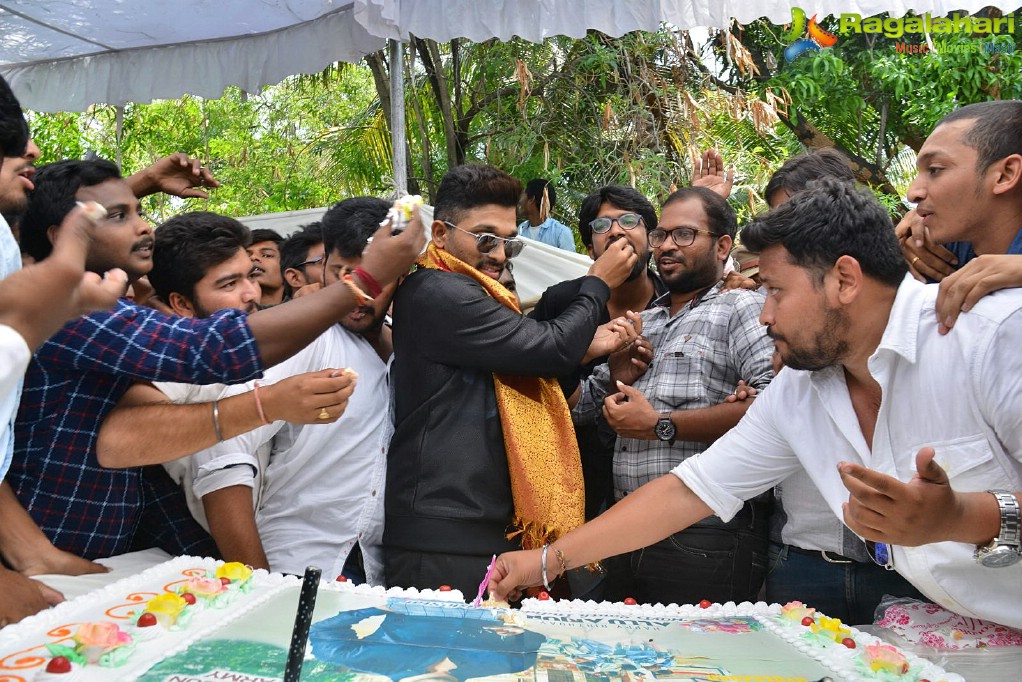 Allu Arjun Birthday Celebrations at Geetha Arts Office