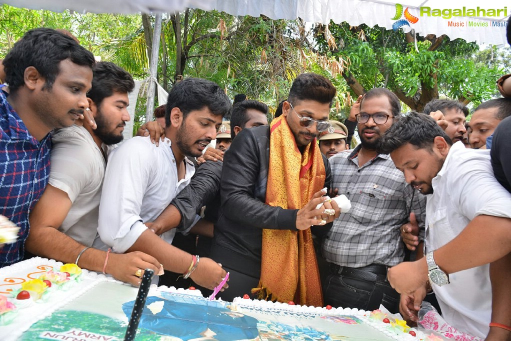 Allu Arjun Birthday Celebrations at Geetha Arts Office