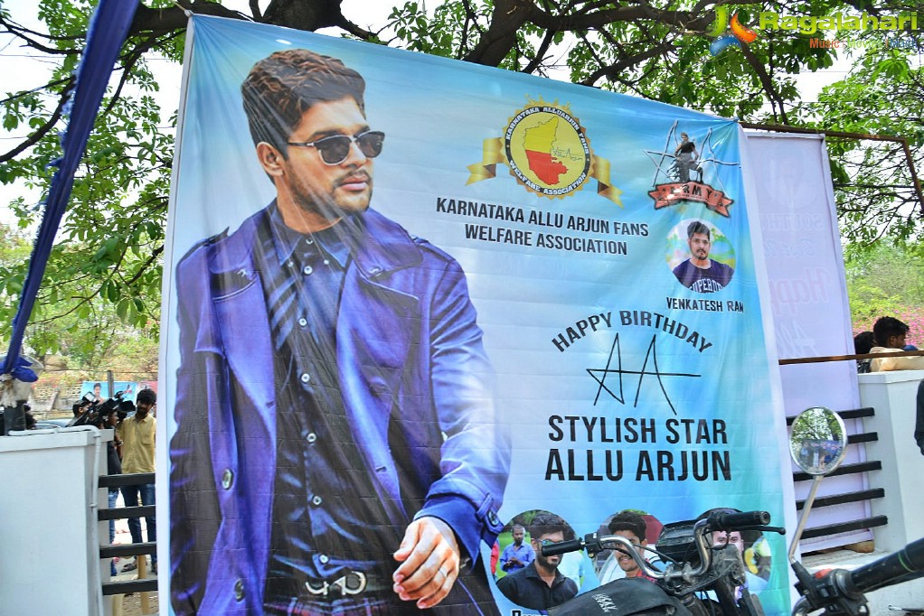 Allu Arjun Birthday Celebrations at Geetha Arts Office