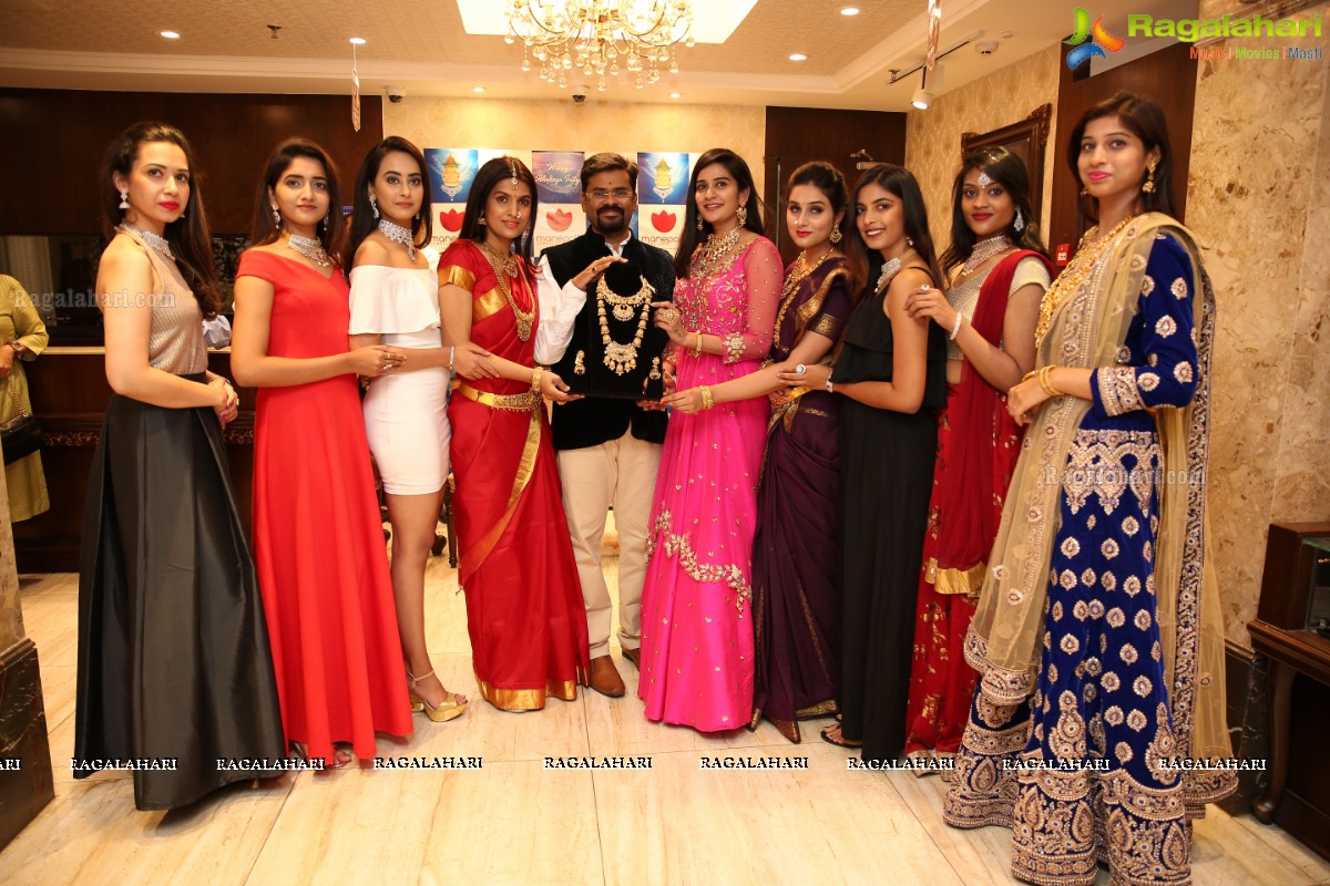 Akshaya Tritiya 2018 - A Jewellery Fashion Showcase by Manepally Jewellers, Punjagutta