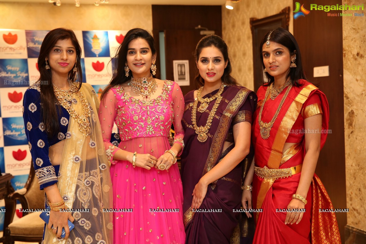 Akshaya Tritiya 2018 - A Jewellery Fashion Showcase by Manepally Jewellers, Punjagutta