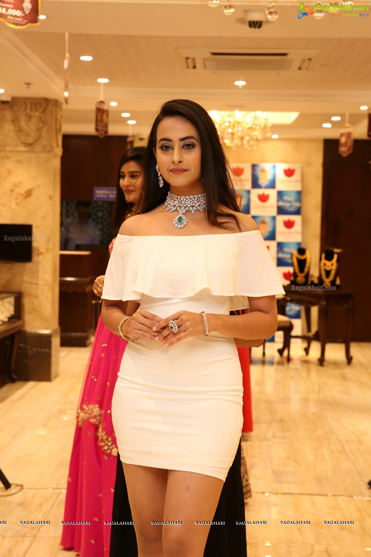 Akshaya Tritiya 2018 - A Jewellery Fashion Showcase by Manepally Jewellers, Punjagutta