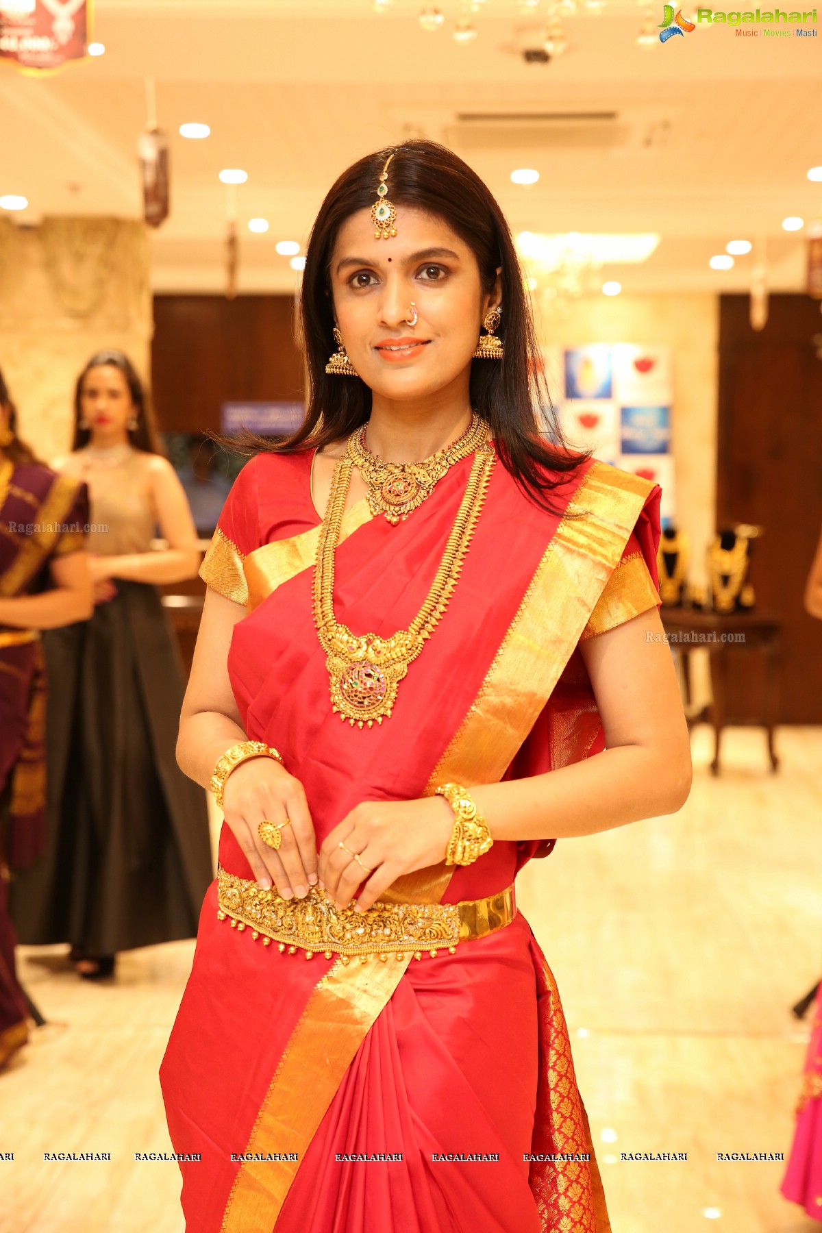 Akshaya Tritiya 2018 - A Jewellery Fashion Showcase by Manepally Jewellers, Punjagutta