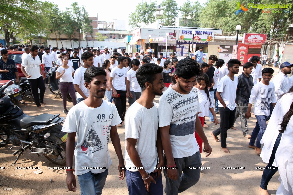 Barefoot March - Justice For Asifa at Necklace Road