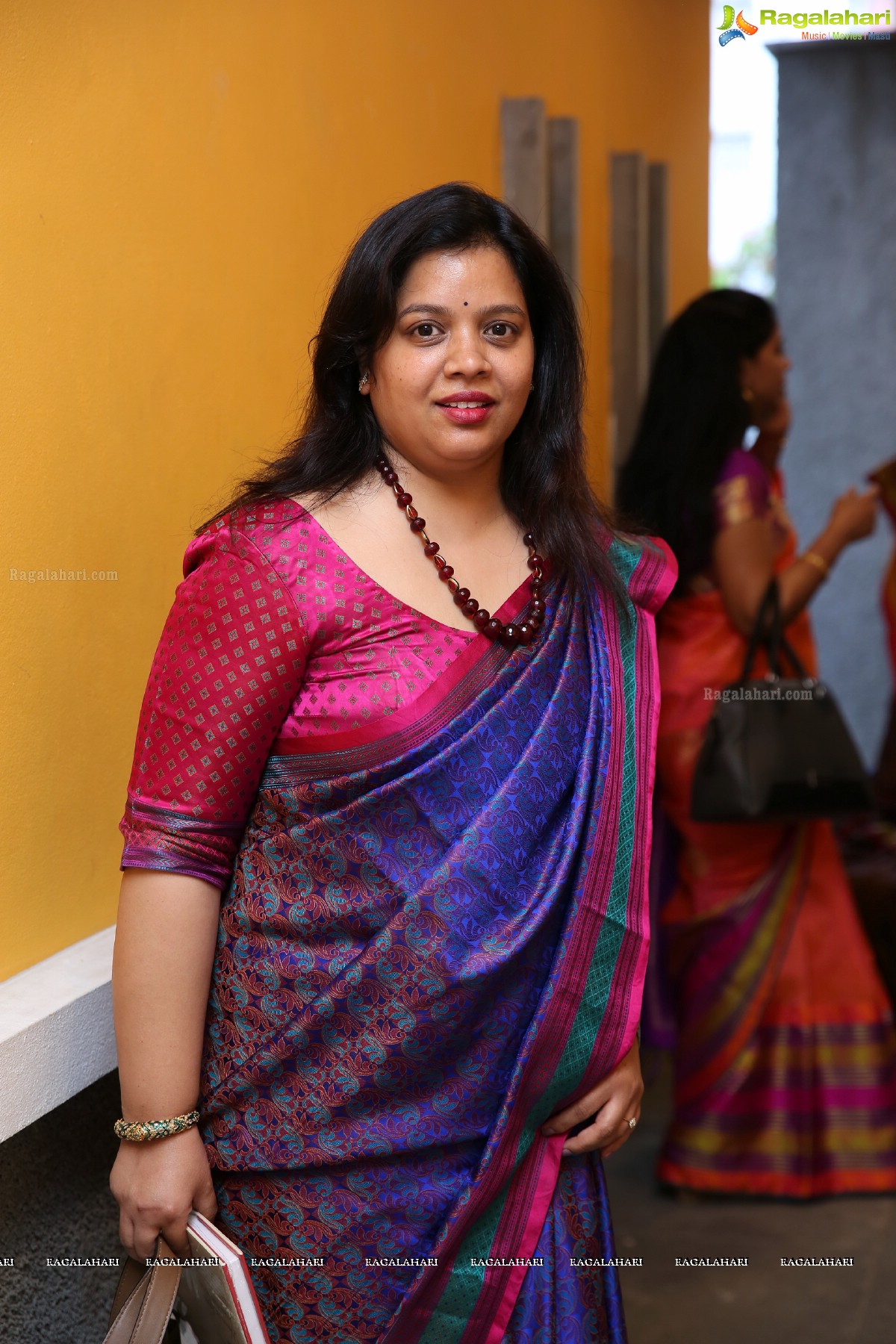 Vimala Narasimhan launches Blooms & Looms-A Weave of Ikebana & Saris at Saptaparni