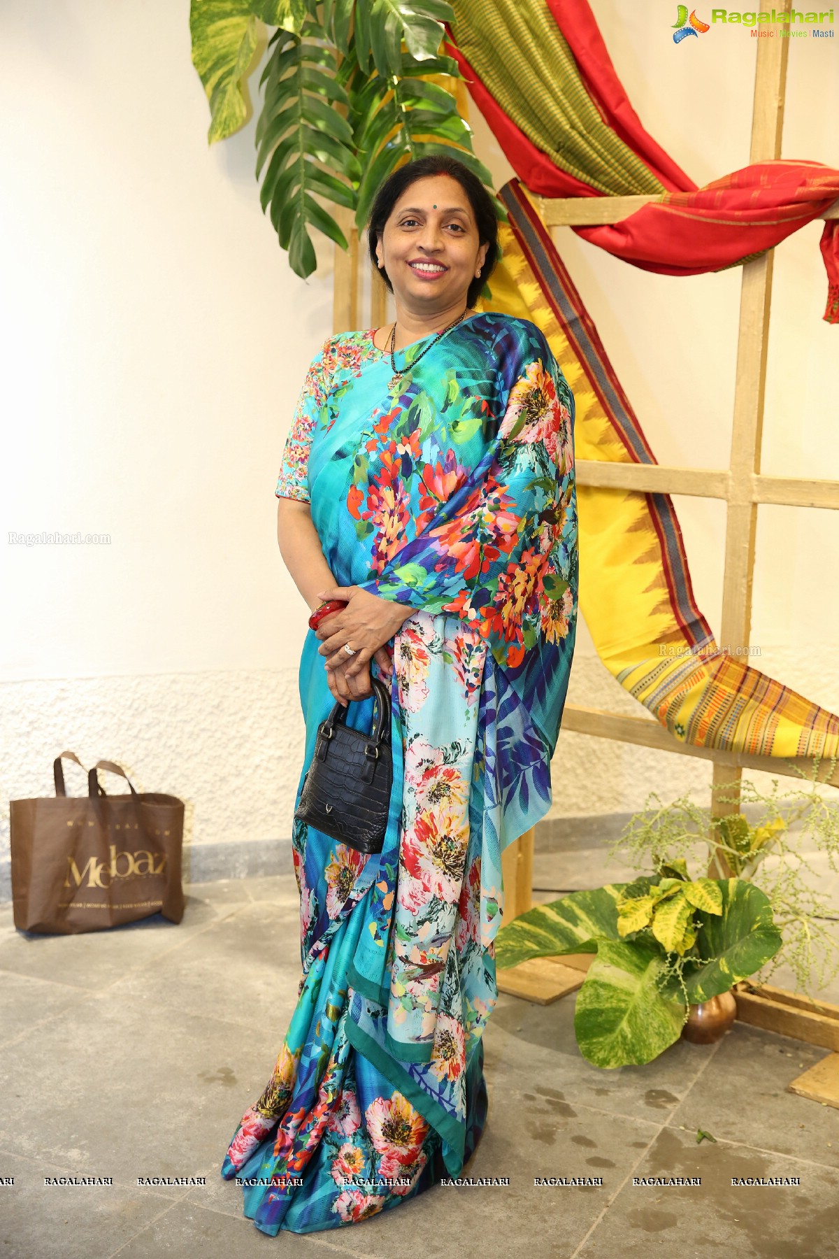 Vimala Narasimhan launches Blooms & Looms-A Weave of Ikebana & Saris at Saptaparni