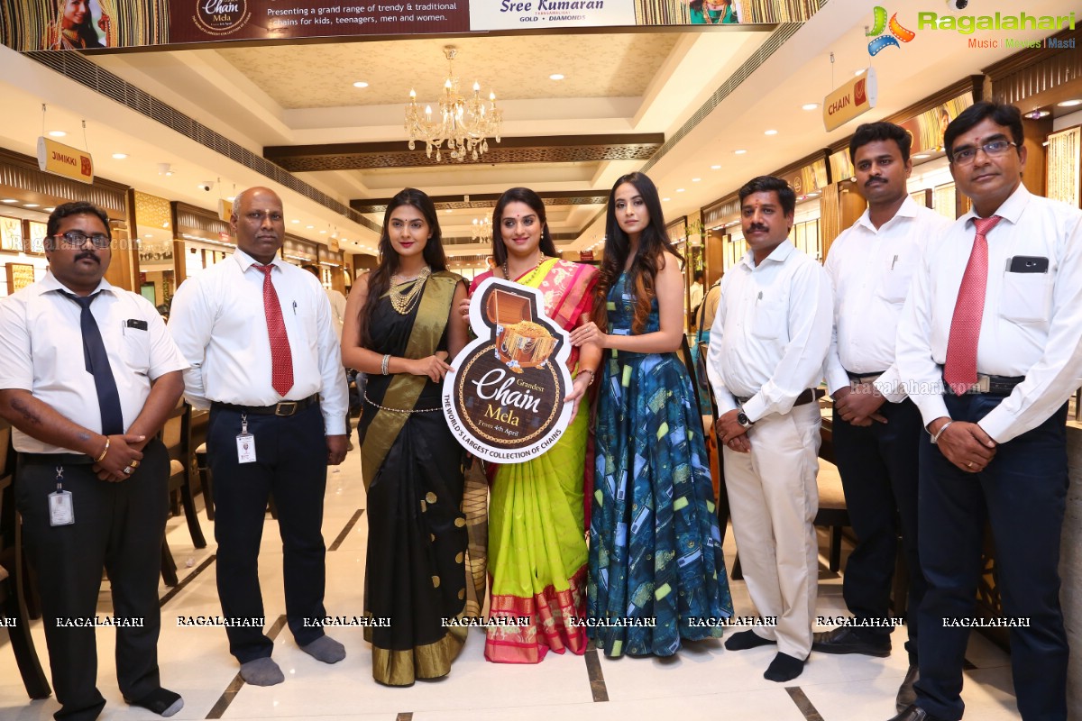 Pavitra Lokesh launches Chennai Silks Chain Mela at Moosapet, Hyderabad