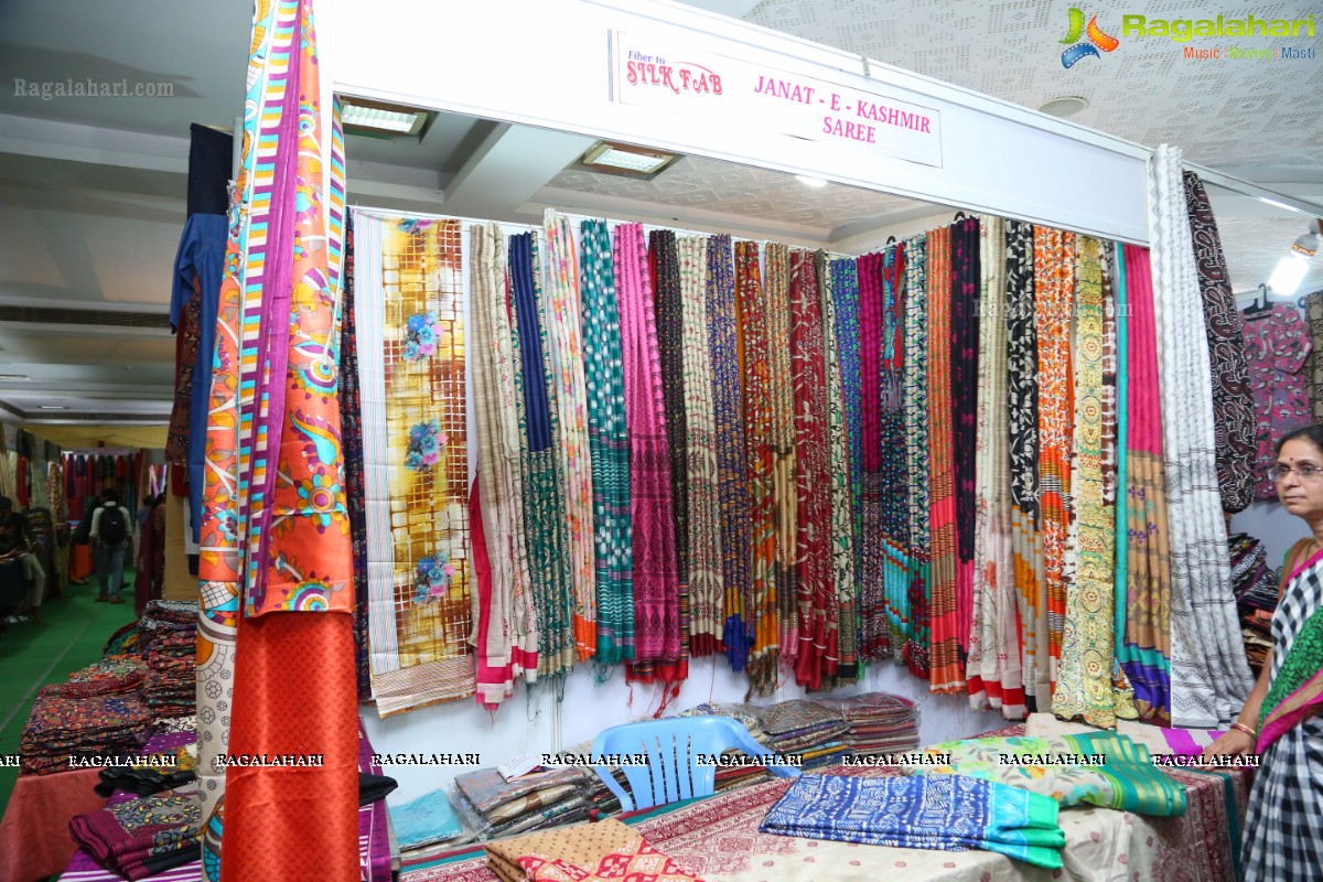 Fiber to Silk Fab Exhibition cum Sale Inaguration By Priyanka Raman