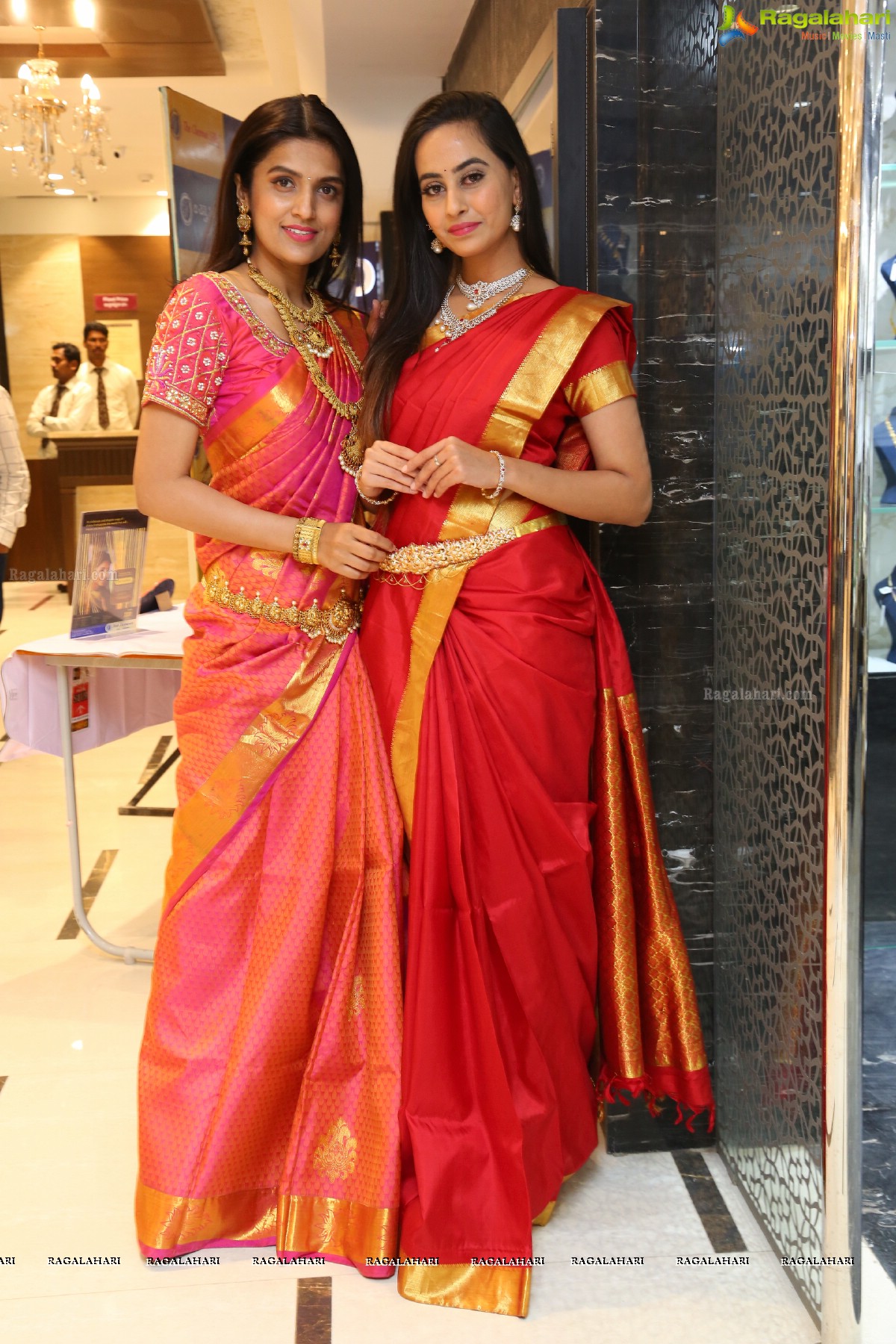 Gold Chainmela at Sree Kumaran Thangamaligai Chennai Silks Showroom