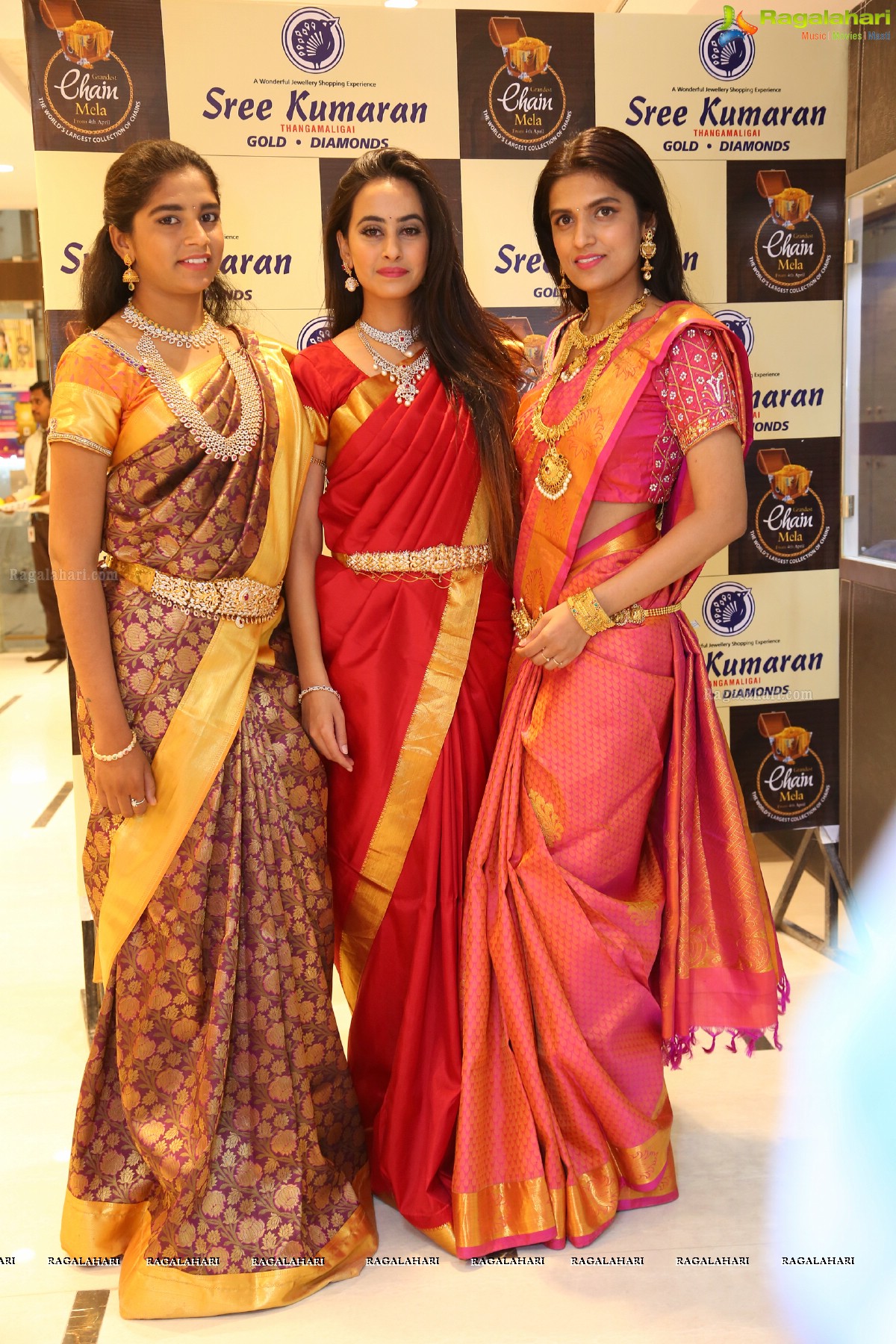 Gold Chainmela at Sree Kumaran Thangamaligai Chennai Silks Showroom