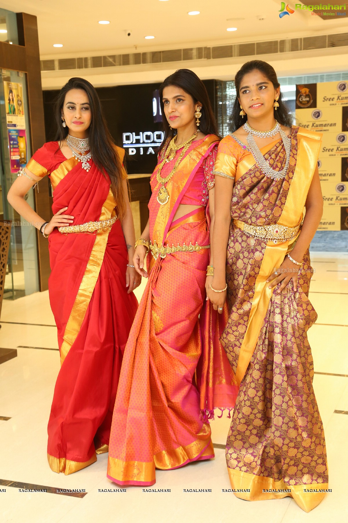 Gold Chainmela at Sree Kumaran Thangamaligai Chennai Silks Showroom