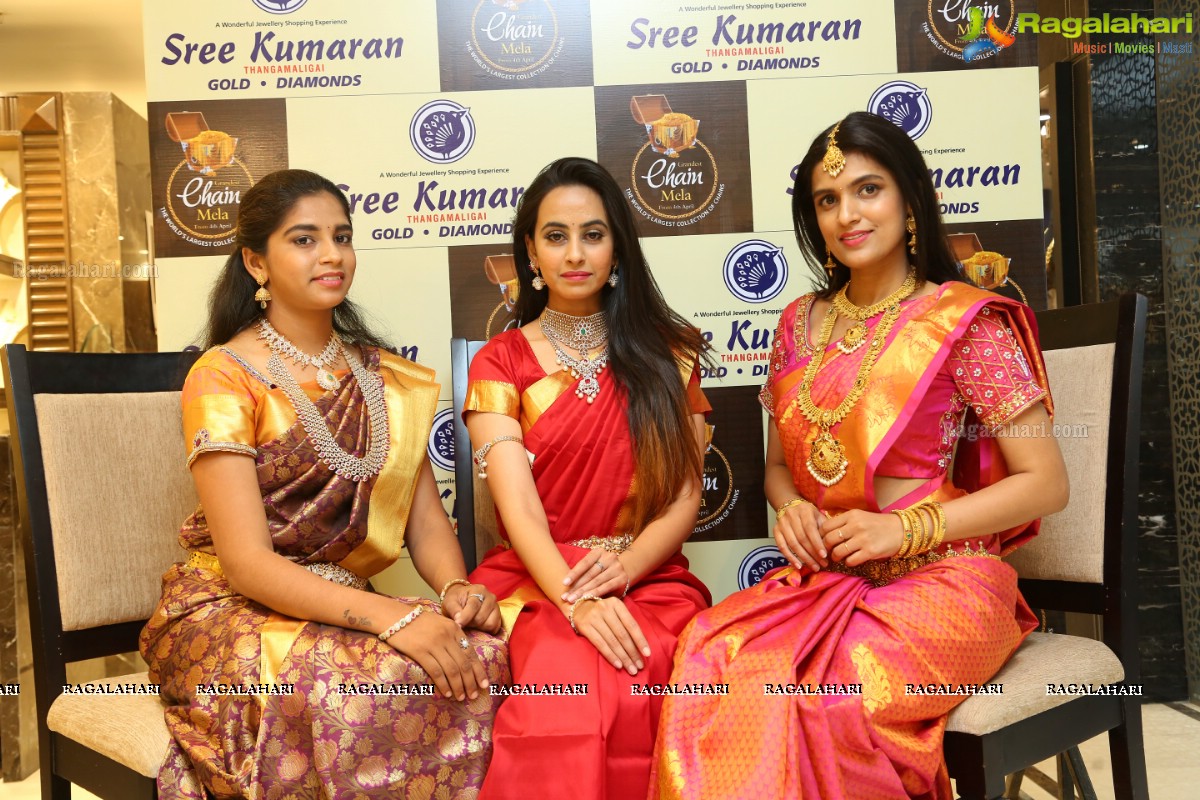 Gold Chainmela at Sree Kumaran Thangamaligai Chennai Silks Showroom