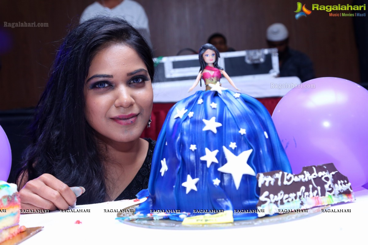 Hyderabad's Supermodel Debbie Throws A Lavish Birthday Party