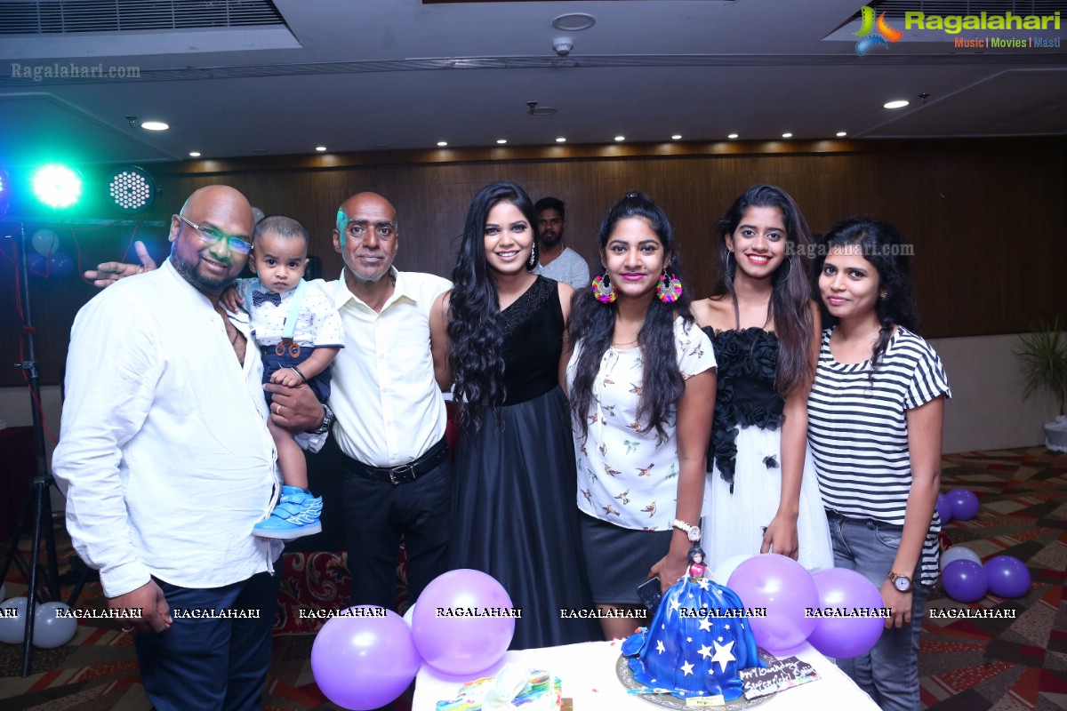 Hyderabad's Supermodel Debbie Throws A Lavish Birthday Party