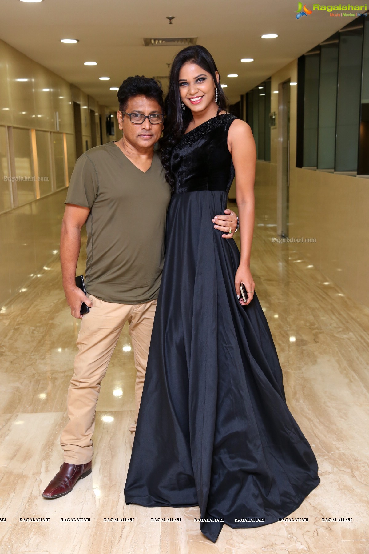 Hyderabad's Supermodel Debbie Throws A Lavish Birthday Party