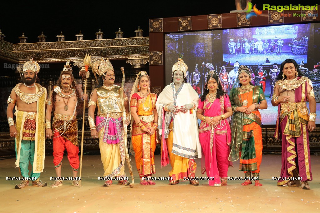 Lepakshi Utsavam 2018 Day 2 - Andhra Pradesh Art & Cultural Festival