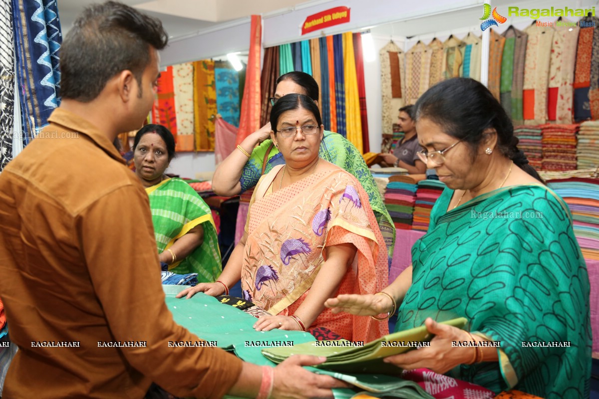 Shalu Chourasiya inaugurates National Silk Expo 2018 at Shilpakala Vedika