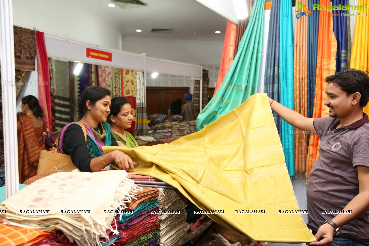 Shalu Chourasiya inaugurates National Silk Expo 2018 at Shilpakala Vedika