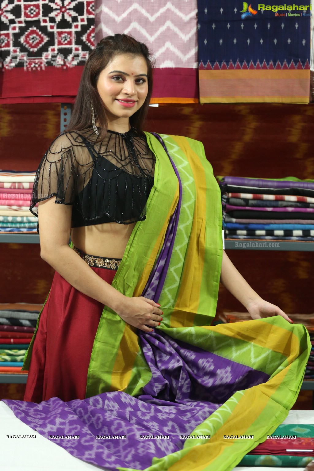 Priyanka Raman launches Pochampally Handloom Weavers Mela at Kalinga Cultural Hall, Banjara Hills