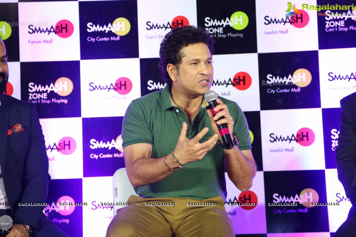 Sachin Tendulkar Announces Winners of National Corporate Bowling Tournament at Smaaash