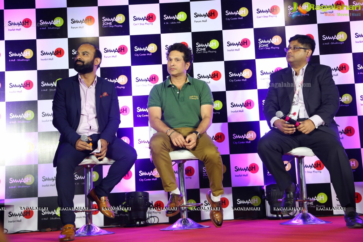 Sachin Tendulkar Announces Winners of National Corporate Bowling Tournament at Smaaash