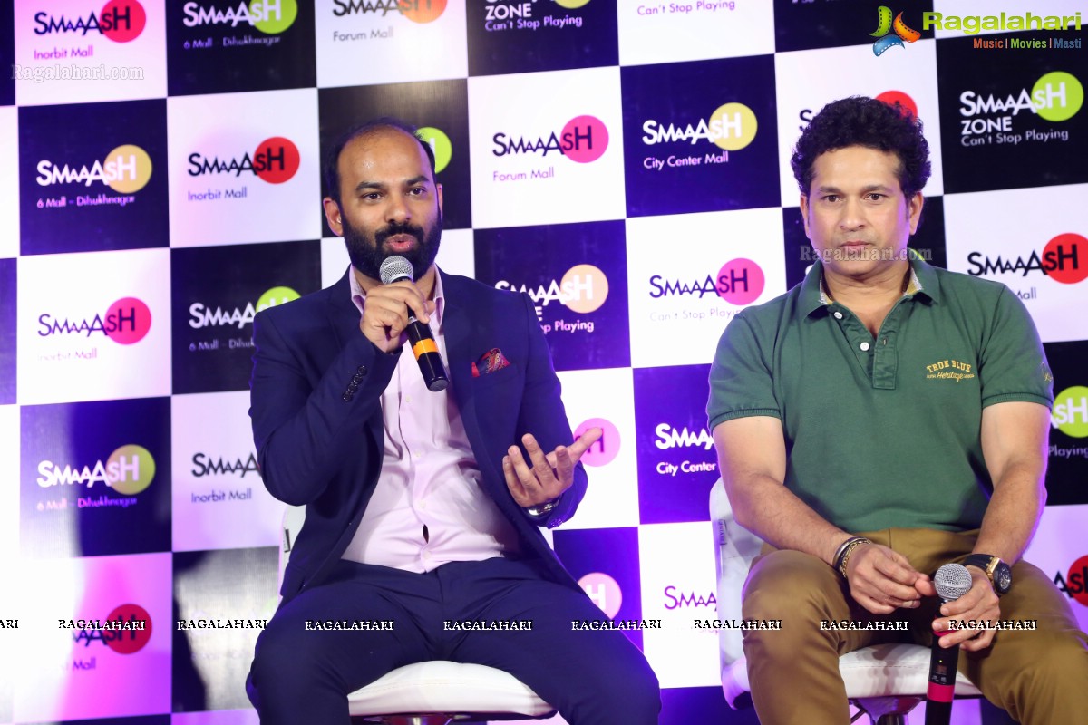 Sachin Tendulkar Announces Winners of National Corporate Bowling Tournament at Smaaash