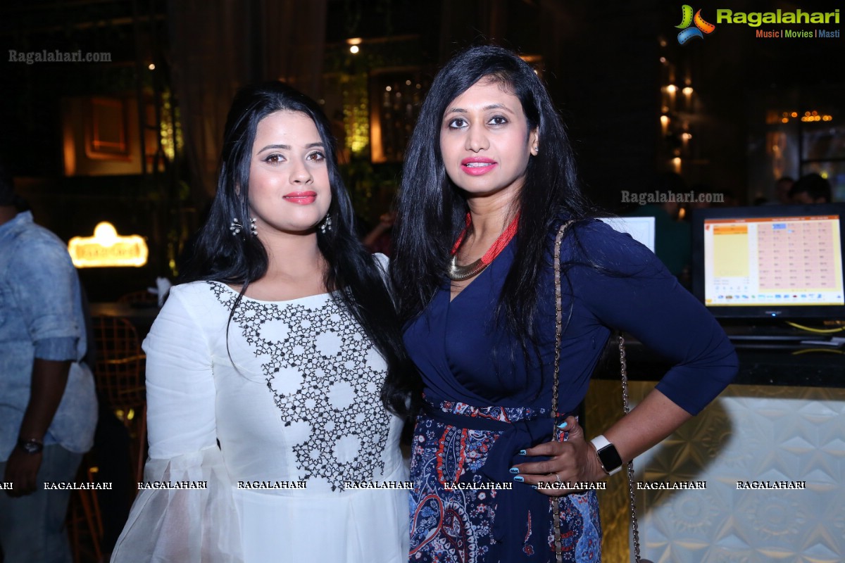 Sucharitha Reddy-Anil 10th Wedding Anniversary Celebrations at Farzi Cafe