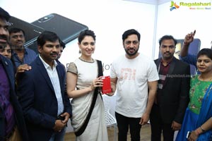 Tamannaah Happi Mobiles Store