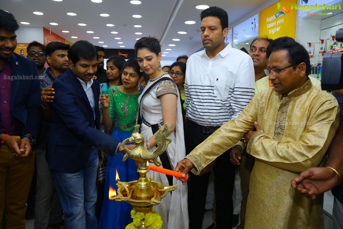 Tamannaah launches Happi Mobiles Store in Kurnool