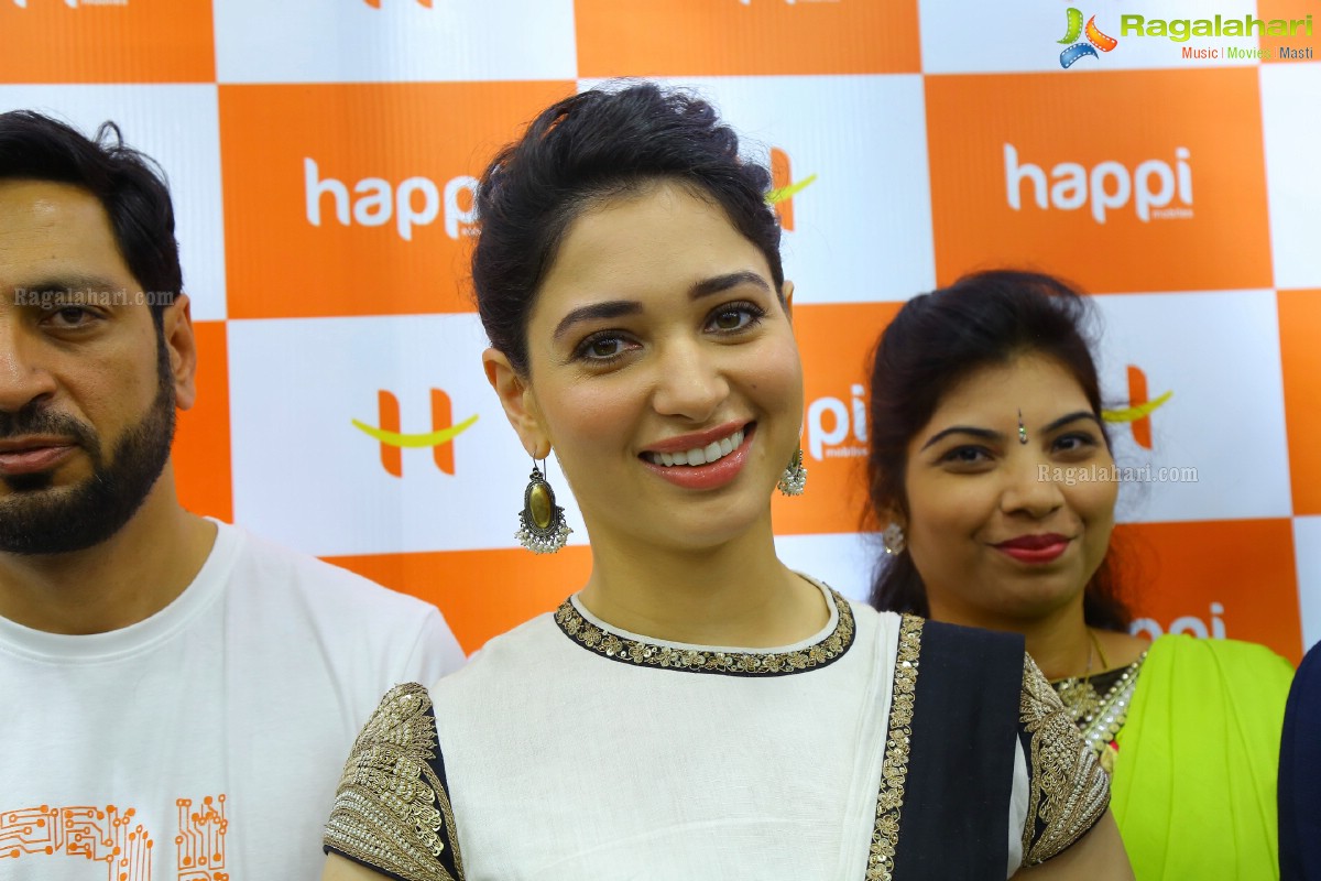 Tamannaah launches Happi Mobiles Store in Kurnool