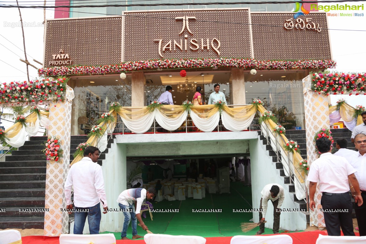 Tanishq, India’s Most Trusted Jeweller Opens Its New Showroom at Kompally