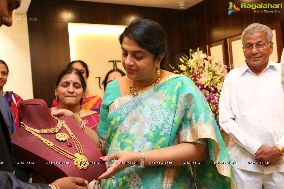 Tanishq, India’s Most Trusted Jeweller Opens Its New Showroom at Kompally