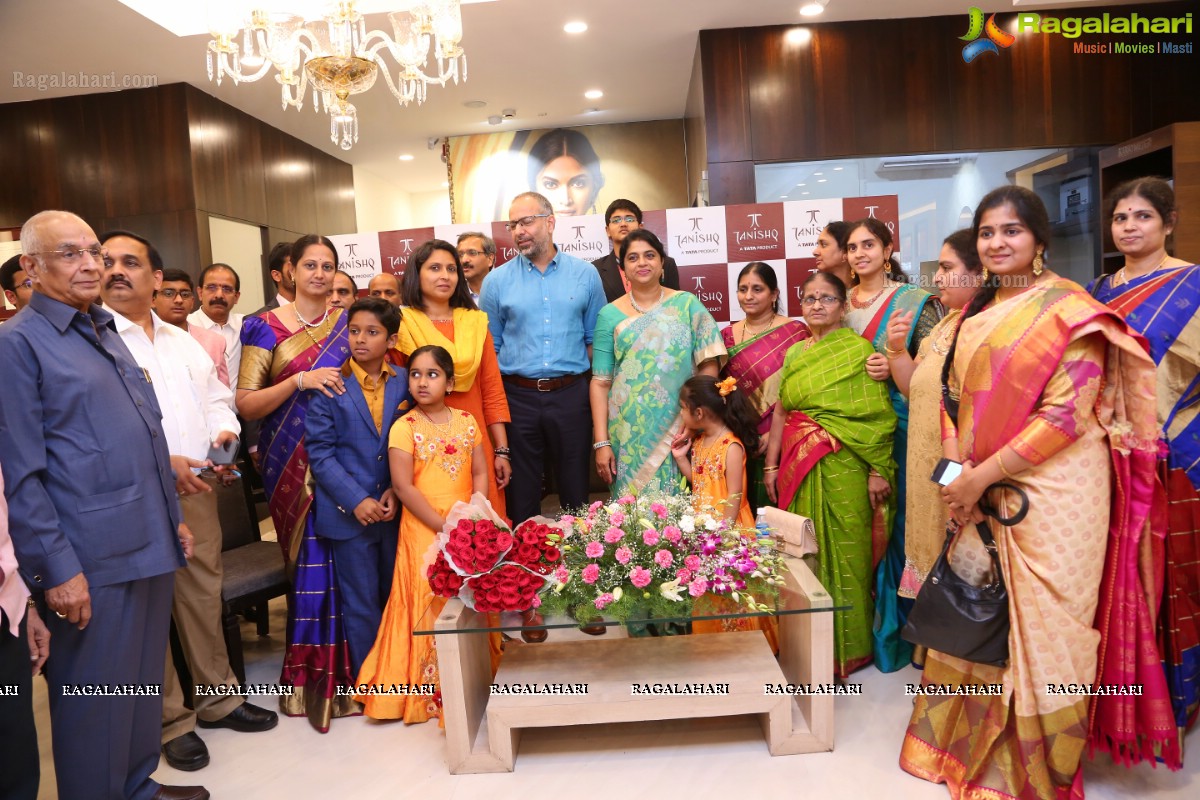 Tanishq, India’s Most Trusted Jeweller Opens Its New Showroom at Kompally