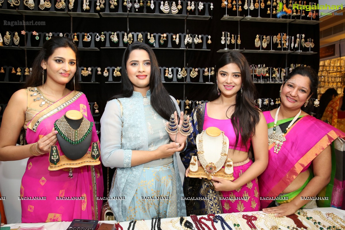 Priyanka Sharma Launches Trendz Expo @ Taj krishna