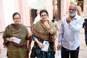 Celebrities Cast their Vote for Lok Sabha Elections