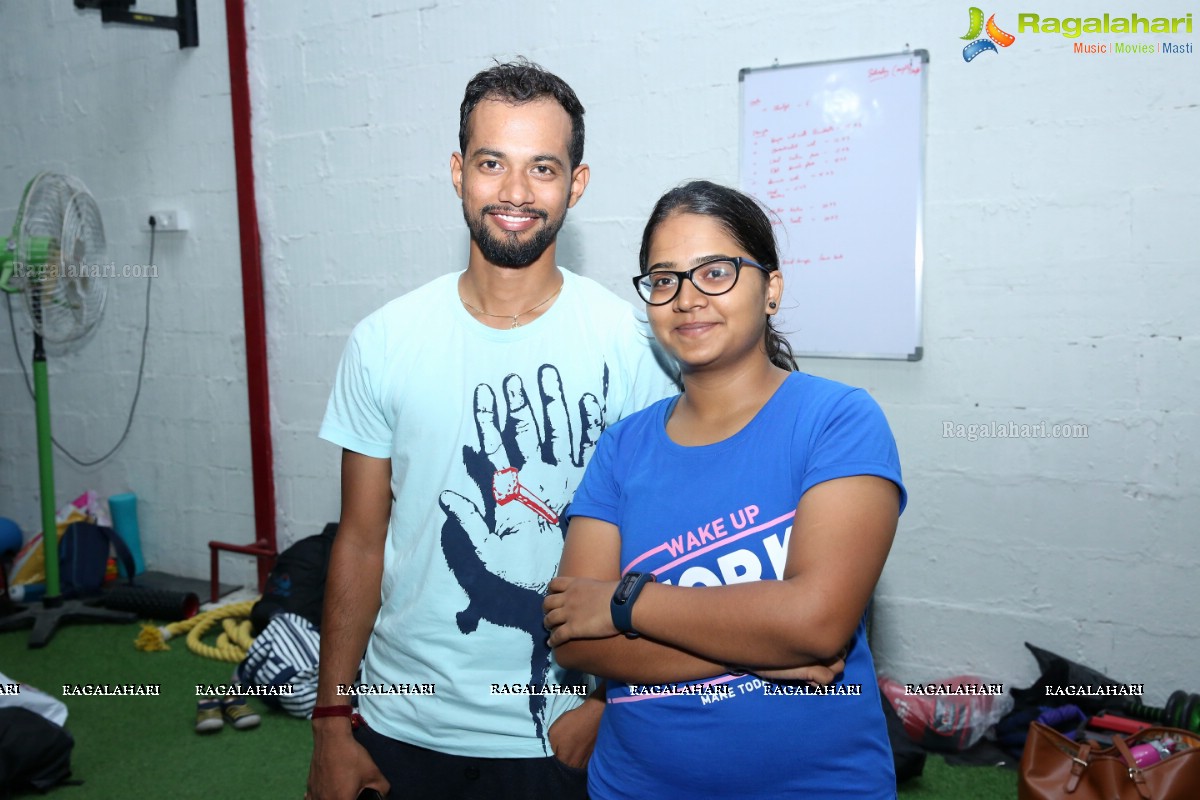 Abhimanika Presents Mom Athletic - The Fitness Movement