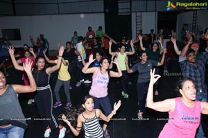 Abhimanika Presents Mom Athletic - The Fitness Movement