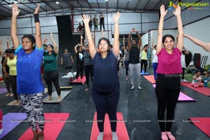 Abhimanika Presents Mom Athletic - The Fitness Movement