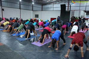 Abhimanika Presents Mom Athletic - The Fitness Movement