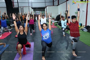 Abhimanika Presents Mom Athletic - The Fitness Movement