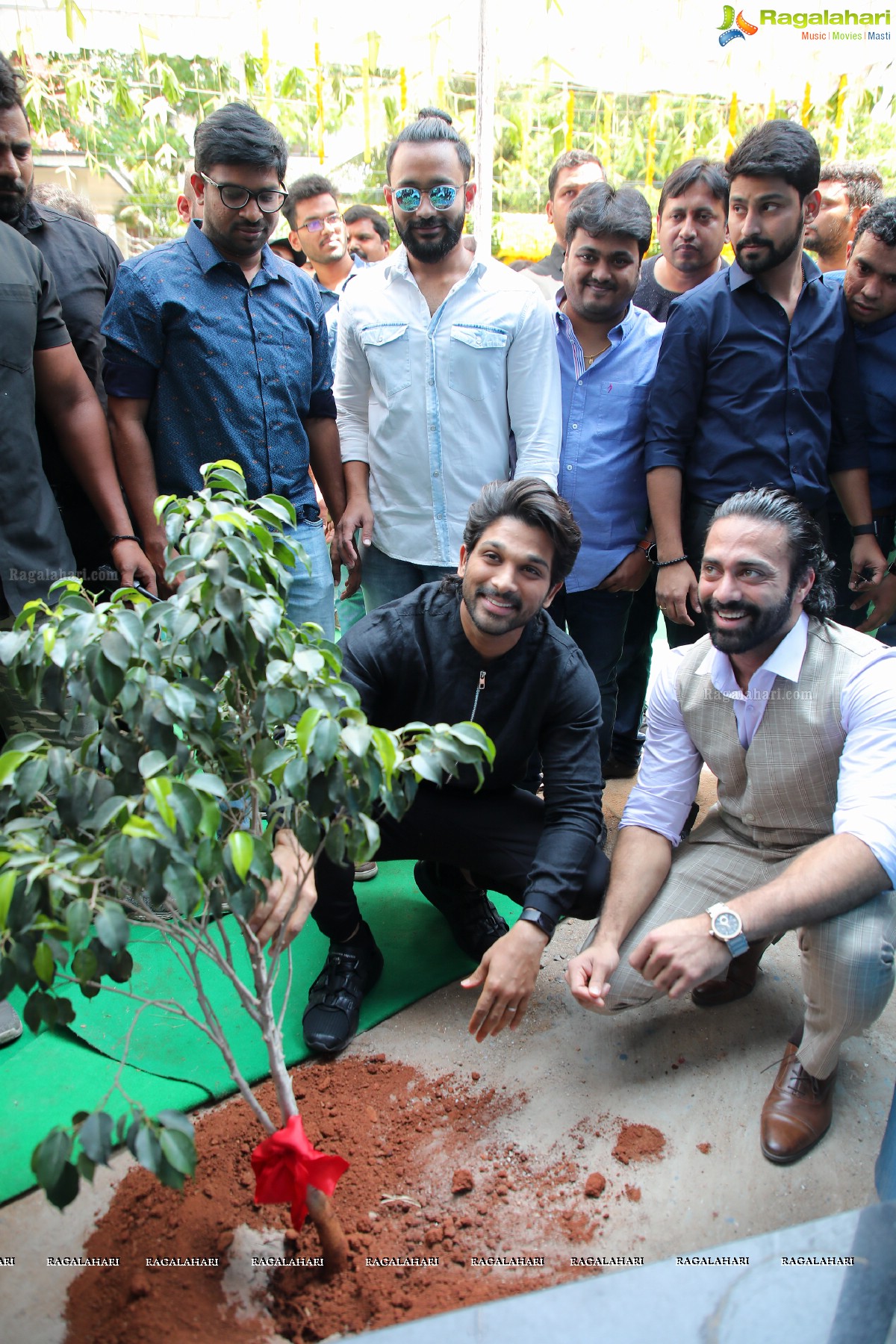 Allu Arjun Unveils Navdeep's C-Space - Nation's First Incubator for Film & Media Professionals