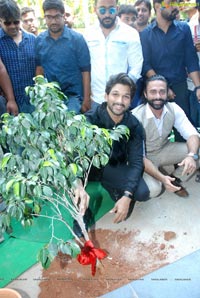 Allu Arjun Unveils Navdeep's C-Space