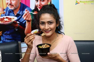 Café 555 Launches Season's 1st Haleem Launch