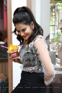 Mr.Alphonso Ice Cream Launch at Cream Stone