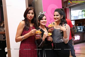 Mr.Alphonso Ice Cream Launch at Cream Stone