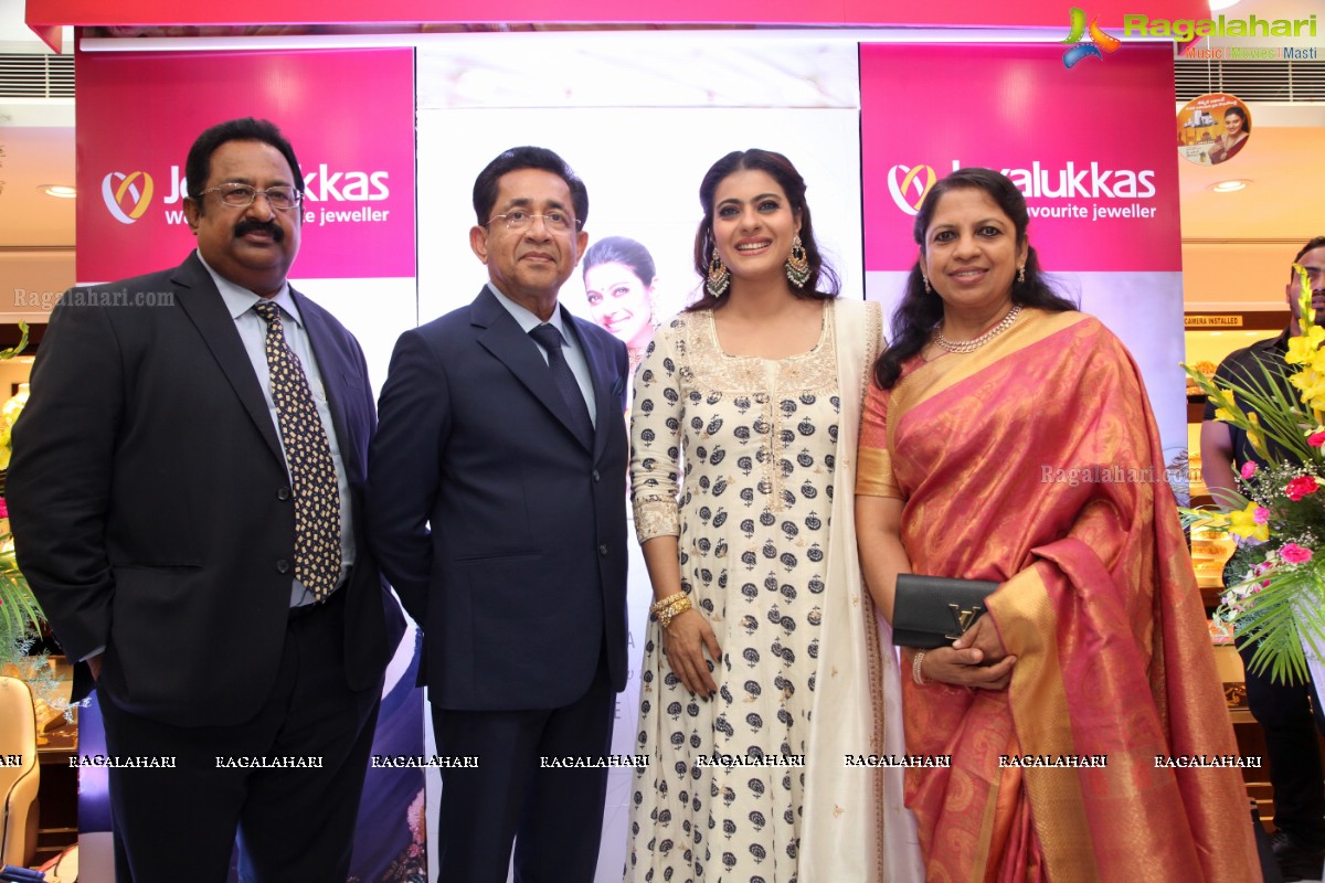 Joyalukkas Akshaya Tritiya 2019 Collection Unveiled By Kajol