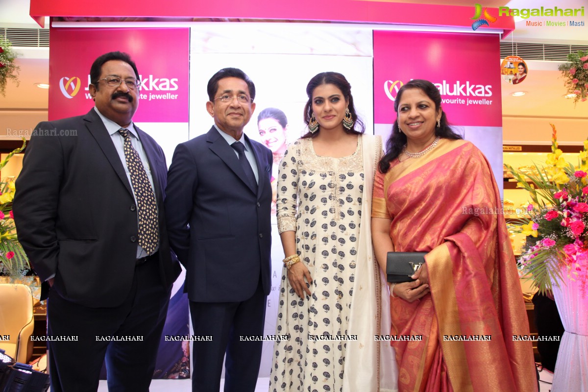 Joyalukkas Akshaya Tritiya 2019 Collection Unveiled By Kajol