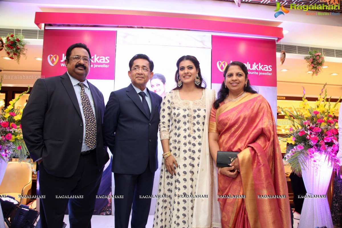 Joyalukkas Akshaya Tritiya 2019 Collection Unveiled By Kajol